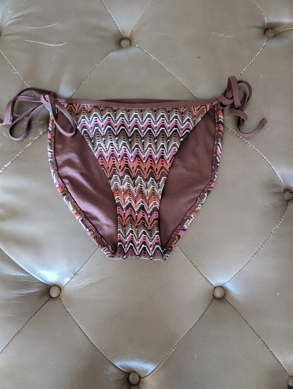 SHADE & SHORE Embroidered Bikini Bottoms Size S (4-6)
